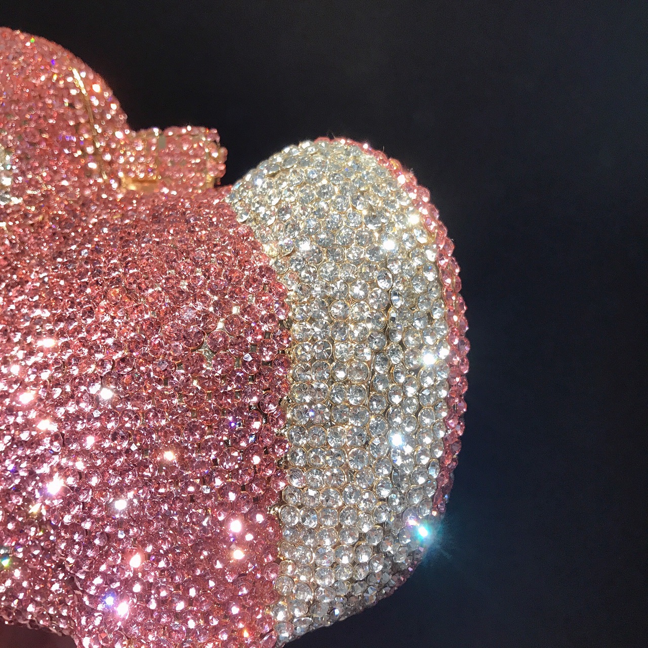 Animal-Inspired Crystal Dog Evening Clutch Bag for Cocktail and Party Looks - Image 4